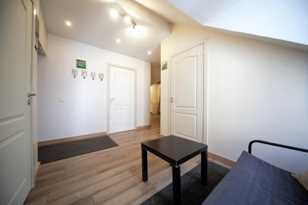 3 Bedroom / Compact Old Town Lejlighed