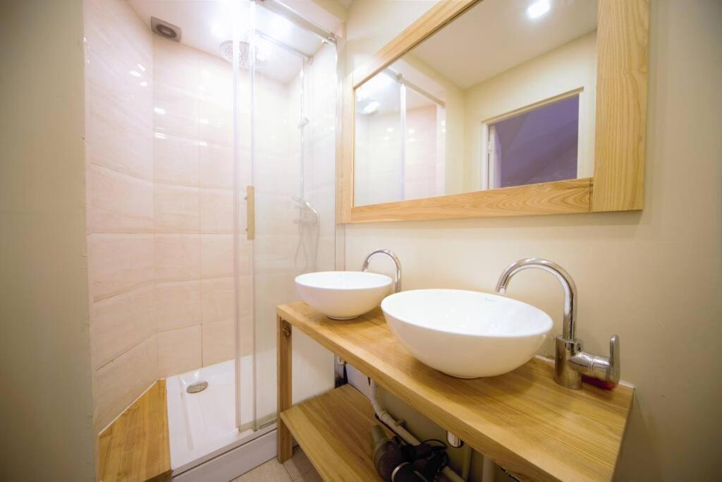 3 Bedroom / Compact Old Town Căn hộ