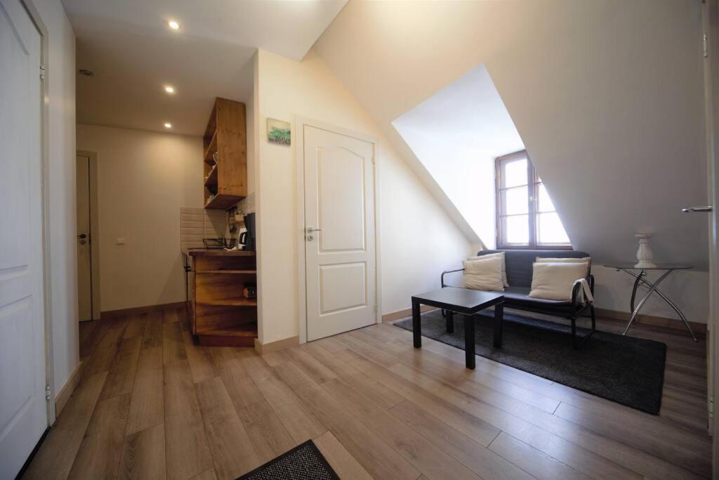 3 Bedroom / Compact Old Town Căn hộ